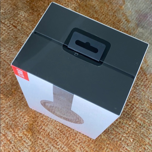 Beats by Dre Studio3 Wireless Over Ear Headphones - Picture 12 of 12